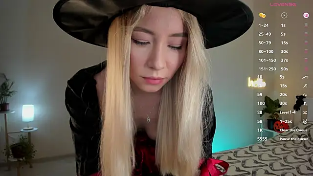 DanaCandy online show from October 2025 08:27:02 PM