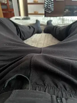 mikimakim online show from April 2026 09:05:02 AM