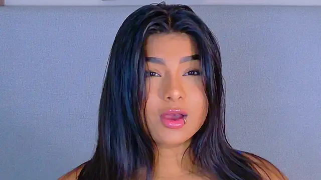 LanaRozz online show from April 2026 07:32:01 PM