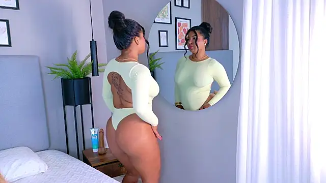 LanaRozz online show from May 2026 07:39:02 PM