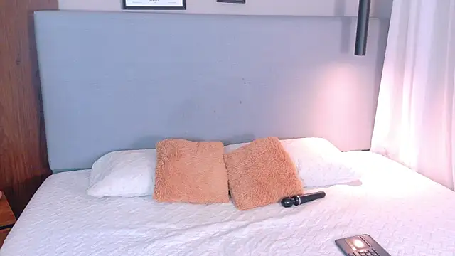 LanaRozz online show from June 2026 06:56:01 PM