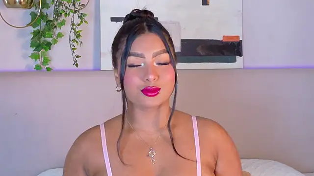 LanaRozz online show from December 2025 07:46:02 PM