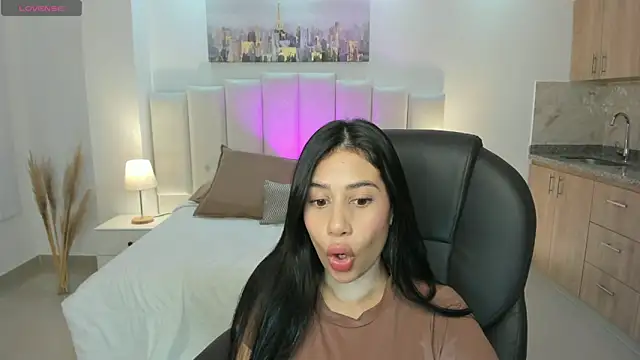 miranda crawfor online show from November 2025 01:27:02 PM