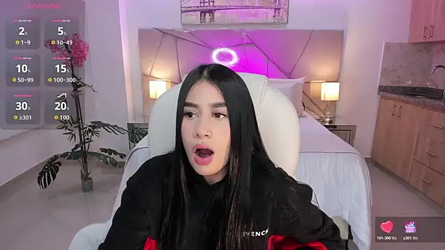 miranda crawfor online show from April 2026 05:23:01 AM