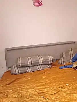 Ionut899xh online show from November 2025 01:44:02 AM