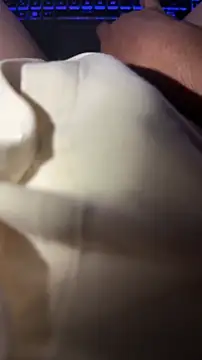 AndyRico18 online show from October 2025 08:20:02 PM