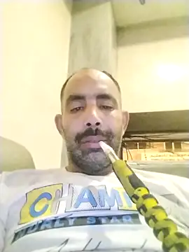 Snapshot of salimbasha chatting on October 2025 08:11:02 PM salimbasha online show from October 2025 08:11:02 PM