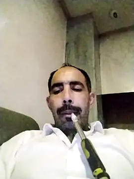 Snapshot of salimbasha chatting on November 2025 08:30:01 PM salimbasha online show from November 2025 08:30:01 PM