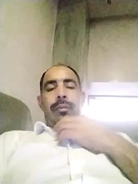 Snapshot of salimbasha chatting on November 2025 05:13:02 PM salimbasha online show from November 2025 05:13:02 PM