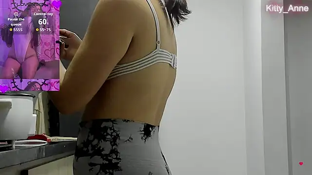 Kitty Anne online show from October 2025 01:05:02 AM