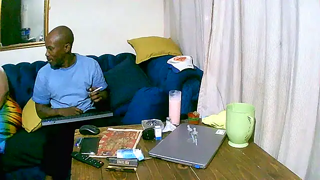 SHORTGUN STALLION online show from November 2025 10:43:02 PM