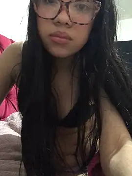 ashleyy20 online show from September 2025 12:28:01 AM