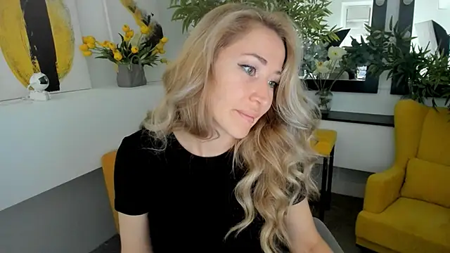 AstraMonroe online show from October 2025 07:11:01 AM