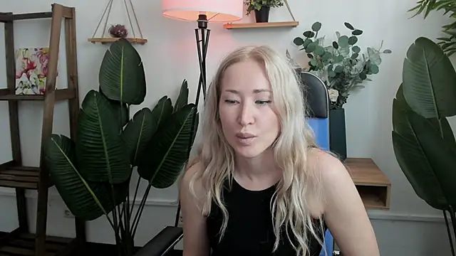 AstraMonroe online show from June 2026 11:22:02 AM
