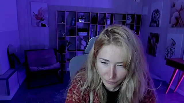 AstraMonroe online show from September 2025 10:31:02 AM