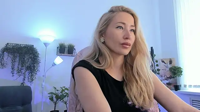 AstraMonroe online show from April 2026 07:15:01 AM