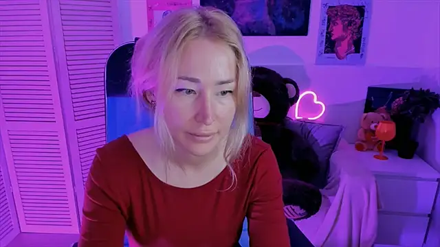 AstraMonroe online show from September 2025 04:57:01 AM