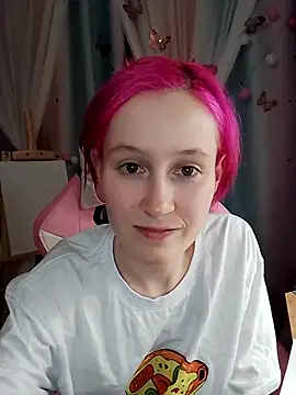 Snapshot of Fuzzy_Unicorn chatting on October 2025 07:04:01 PM Fuzzy Unicorn online show from October 2025 07:04:01 PM