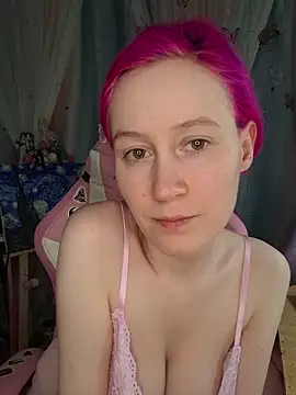 Fuzzy Unicorn online show from April 2026 07:58:02 PM