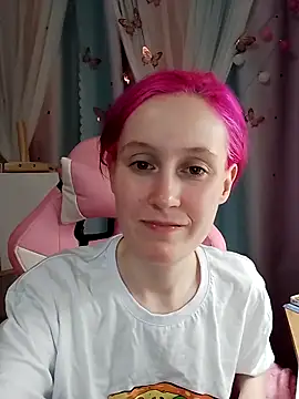 Snapshot of Fuzzy_Unicorn chatting on October 2025 07:03:02 PM Fuzzy Unicorn online show from October 2025 07:03:02 PM