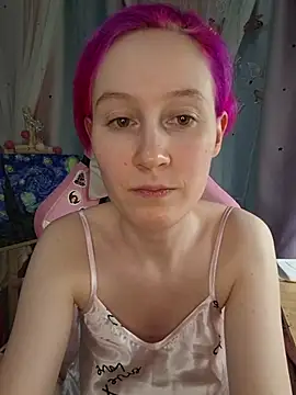 Fuzzy Unicorn online show from March 2026 07:38:01 PM