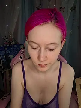 Fuzzy Unicorn online show from April 2026 10:11:02 AM