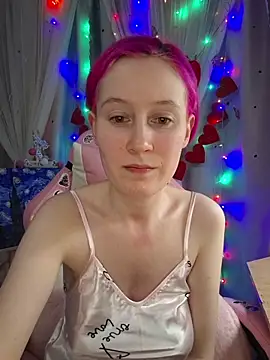 Fuzzy Unicorn online show from February 2026 07:33:02 PM