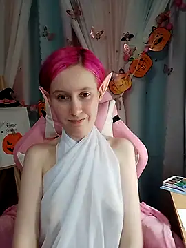 Snapshot of Fuzzy_Unicorn chatting on October 2025 07:35:01 PM Fuzzy Unicorn online show from October 2025 07:35:01 PM