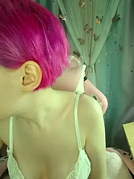 Fuzzy Unicorn online show from March 2026 07:36:01 PM