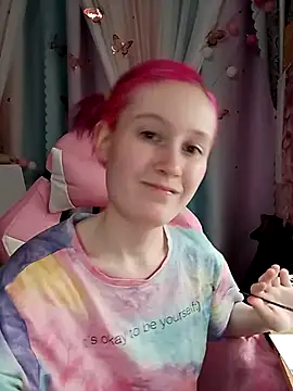 Snapshot of Fuzzy_Unicorn chatting on October 2025 07:23:01 PM Fuzzy Unicorn online show from October 2025 07:23:01 PM