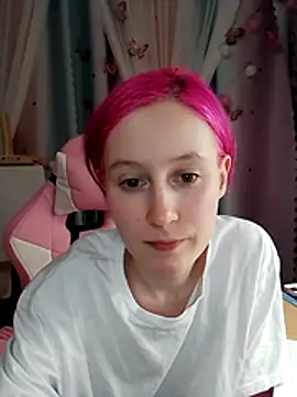 Snapshot of Fuzzy_Unicorn chatting on October 2025 06:49:02 PM Fuzzy Unicorn online show from October 2025 06:49:02 PM