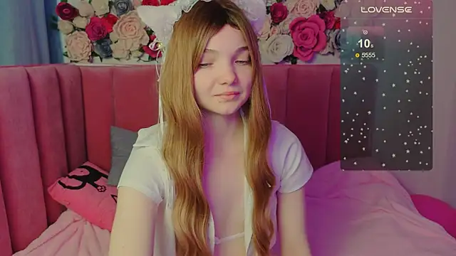 AnimeAlica18 online show from November 2025 02:37:01 AM