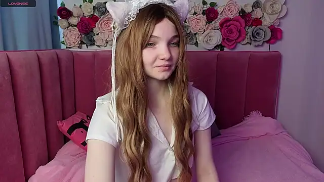 AnimeAlica18 online show from November 2025 08:40:01 AM