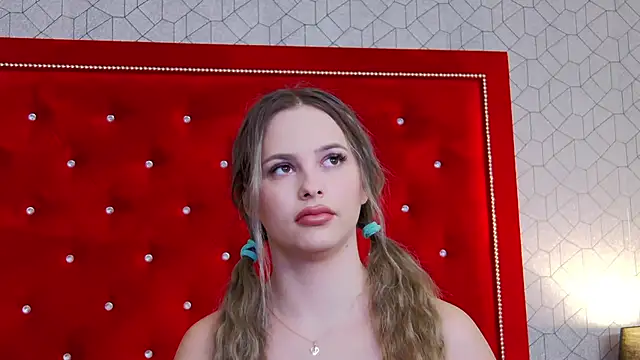 Ellsa Jean  online show from November 2025 03:38:01 AM