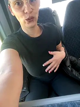eli5566 online show from October 2025 11:09:02 AM