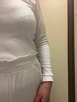 eli5566 online show from March 2026 12:09:01 PM
