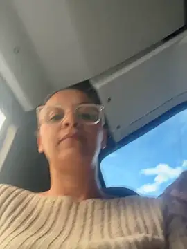 eli5566 online show from April 2026 03:51:02 PM