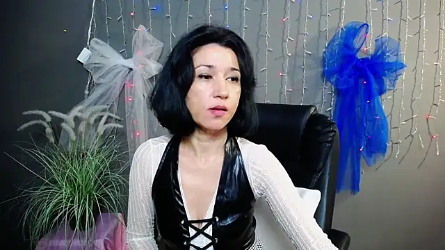 CameronEnns online show from November 2025 07:45:02 AM