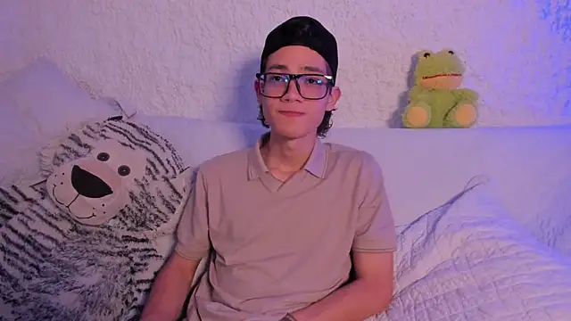 thiago kinghot online show from September 2025 06:56:02 AM