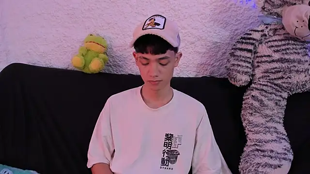 thiago kinghot online show from September 2025 03:40:02 PM