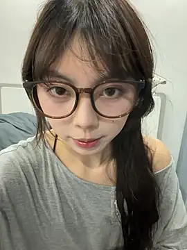 xuannv0000 online show from February 2026 09:40:01 AM