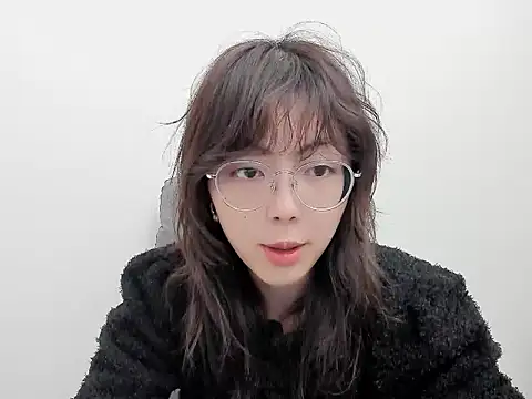 xuannv0000 online show from November 2025 09:21:02 AM