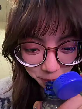 xuannv0000 online show from January 2026 07:54:02 PM