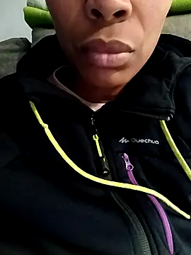 Flacidas online show from November 2025 09:14:01 PM