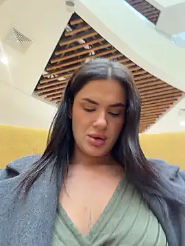 Snapshot of MiraReach chatting on May 2026 03:06:01 AM MiraReach online show from May 2026 03:06:01 AM
