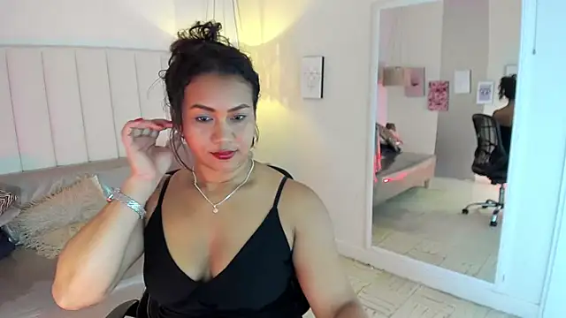 veronica b07 online show from April 2026 09:39:33 PM