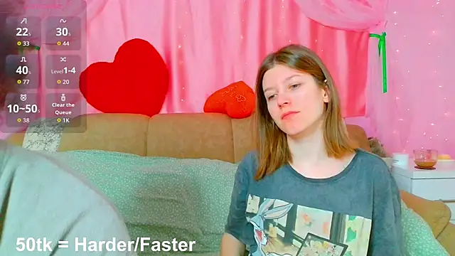 Marinaxmonroe online show from May 2026 11:46:01 AM