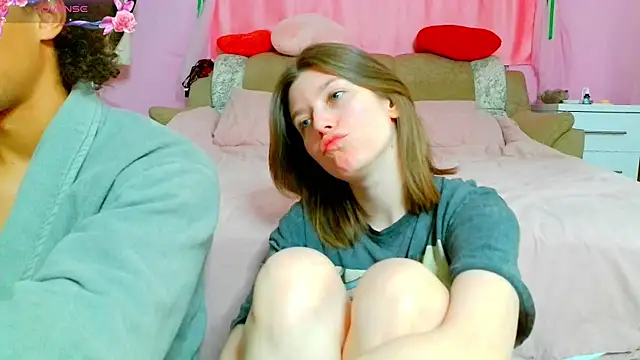 Marinaxmonroe online show from May 2026 01:50:01 PM