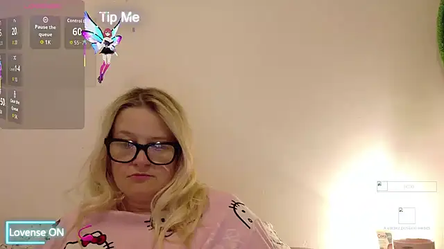 SuzieSub online show from November 2025 08:28:02 AM