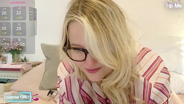 SuzieSub online show from January 2026 08:51:01 AM